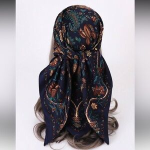 Navy Floral Pattern Headscarf N1424